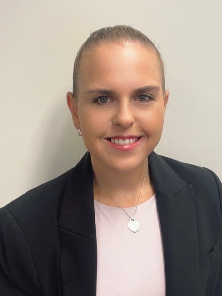 This image has an empty alt attribute; its file name is Amanda-Michiels-photo-website-edited.jpg